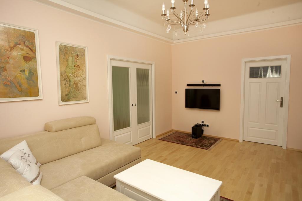 Art Nouveau Apartment Praga Zewnętrze zdjęcie