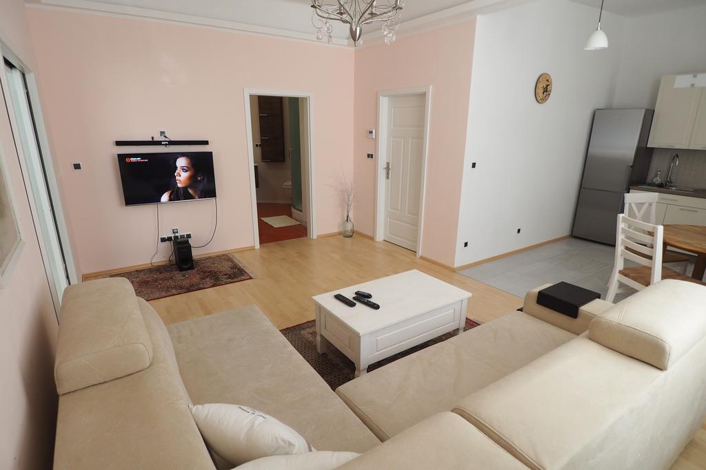 Art Nouveau Apartment Praga Zewnętrze zdjęcie